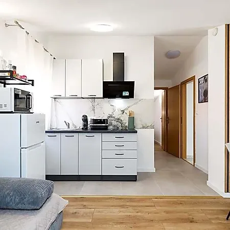 Silver Luxury By Adex Travel Apartmán *