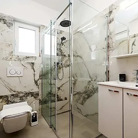Silver Luxury Apartments By Adex Travel Zadar