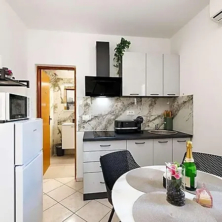 Silver Luxury Apartments By Adex Travel Zadar