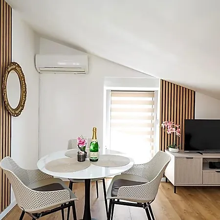 Silver Luxury Apartments By Adex Travel