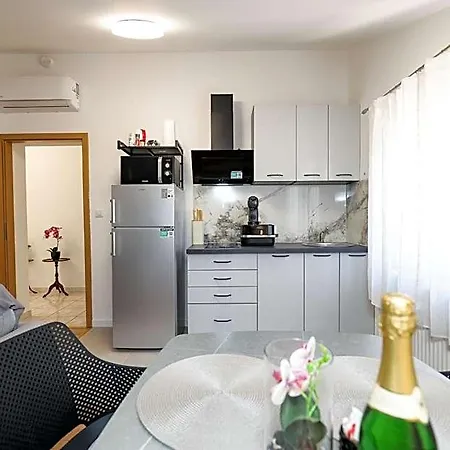 Silver Luxury Apartments By Adex Travel 3*