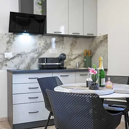 Hotel Silver Luxury Apartments By Adex Travel